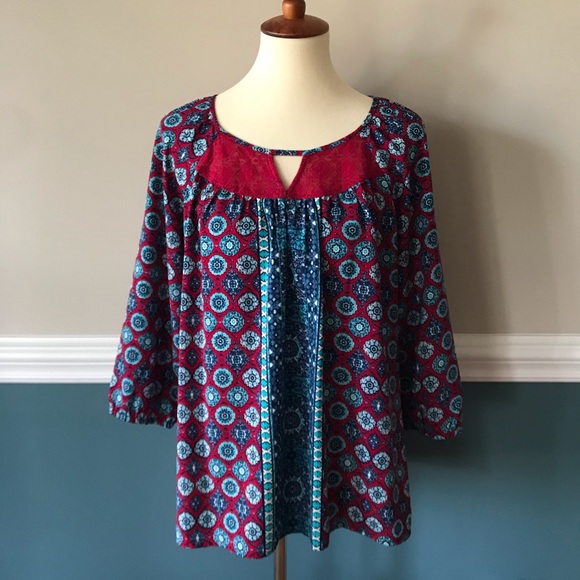 Red Camel 3/4 Sleeve Keyhole Blouse - Picture 1 of 5